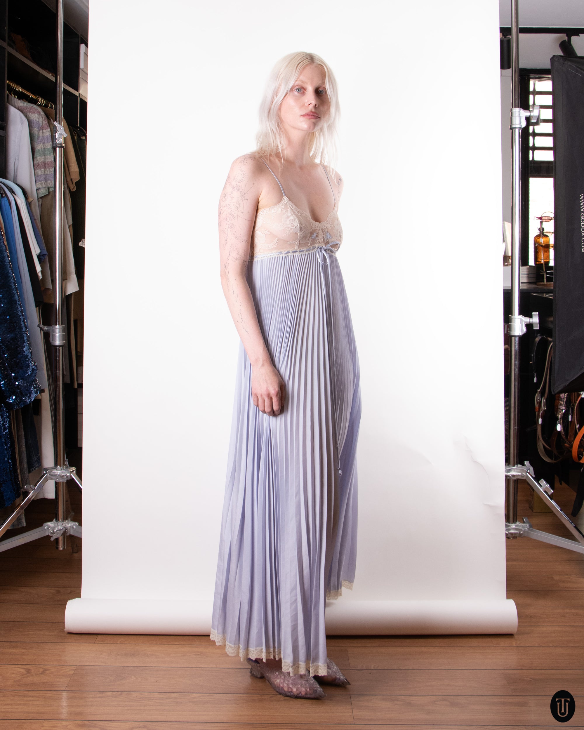 70's Lavender Lace Gown S