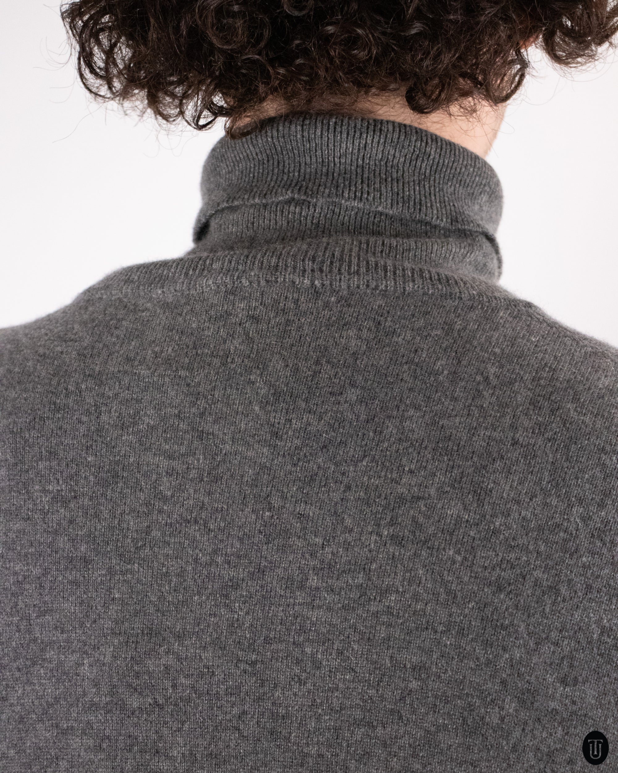 90's Gianni Versace Cashmere Turtleneck Sweater L