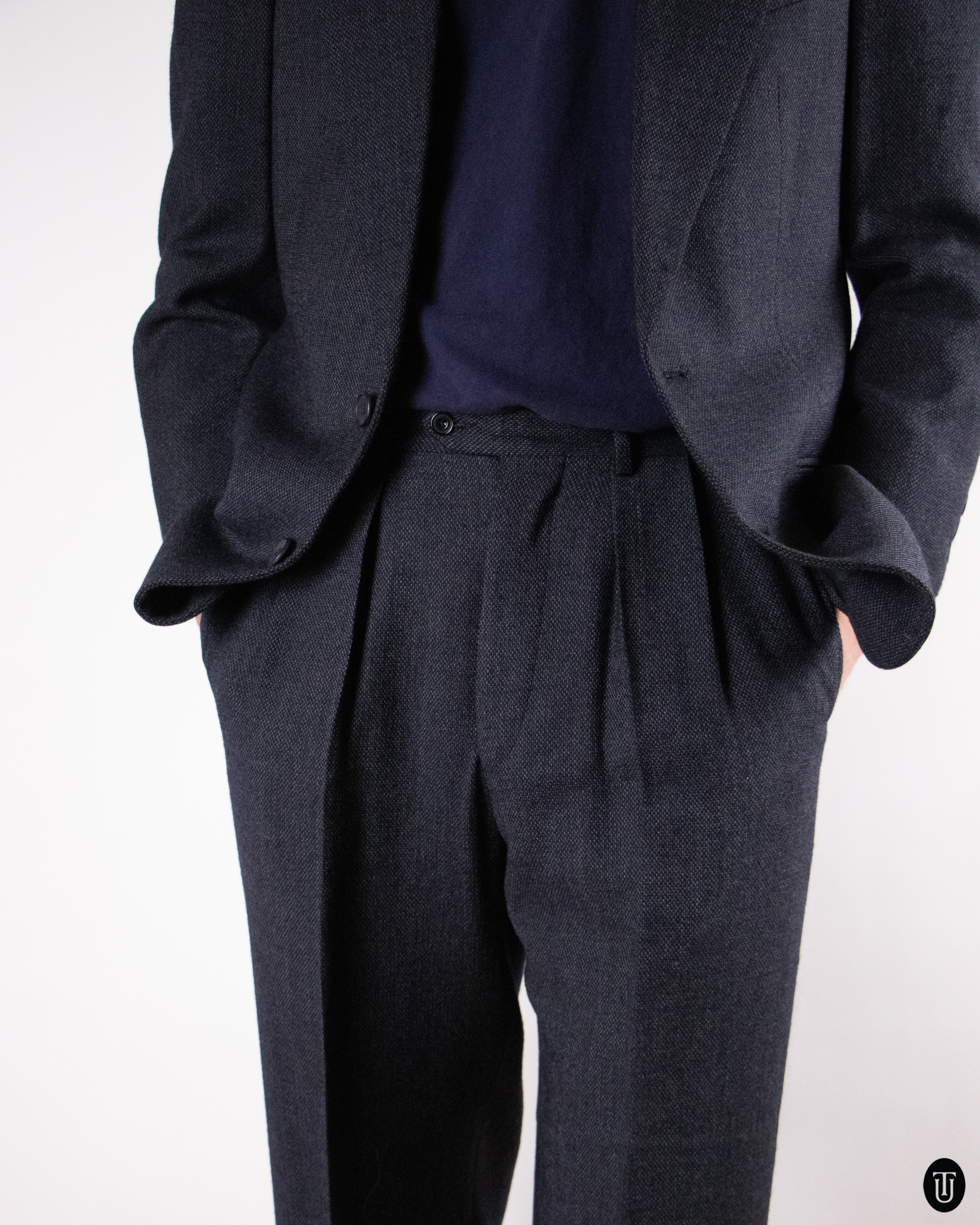 90's Giorgio Armani Black Label Wool Blend Suit L – Time's Up Vintage