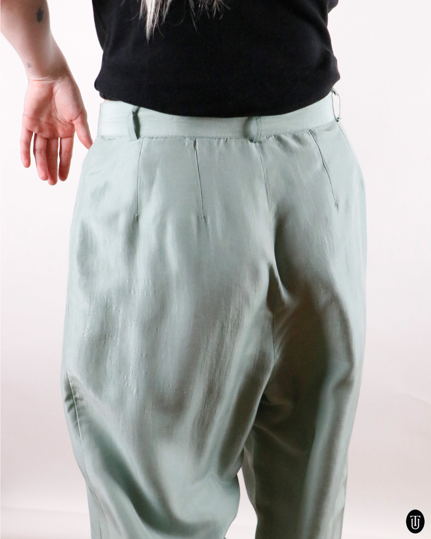 80's Krizia Trends Silk Barrel Trousers M