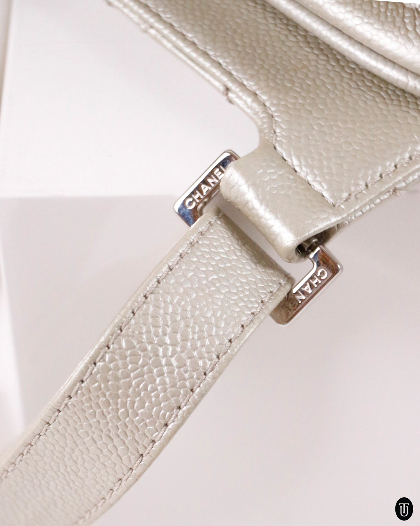 00's Chanel Matelasse Shoulder Bag in Champagne