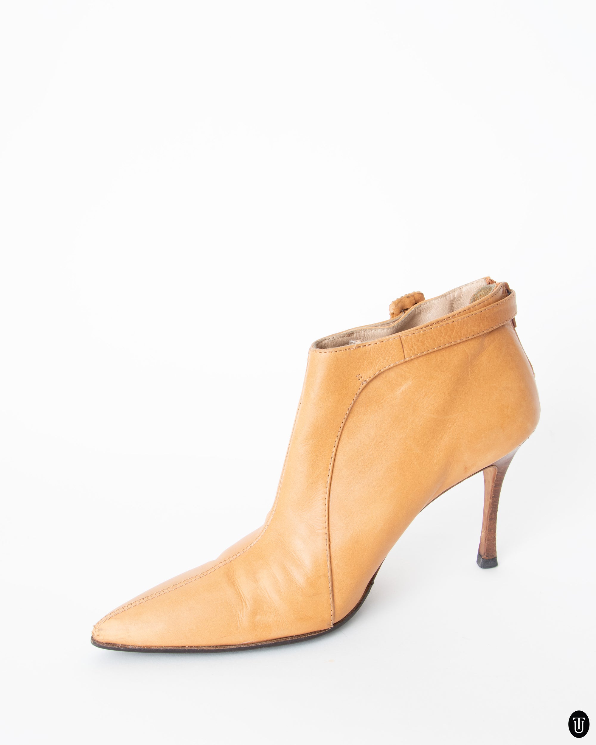00's Manolo Blahnik Tan Leather Ankle Boots