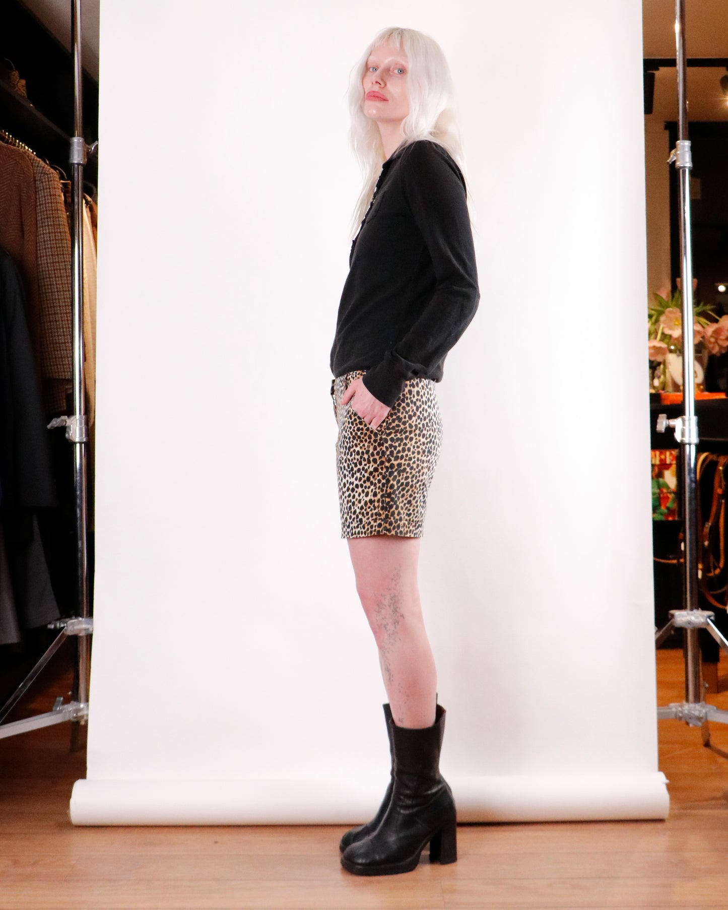 00's Dolce & Gabbana Leopard Shorts M