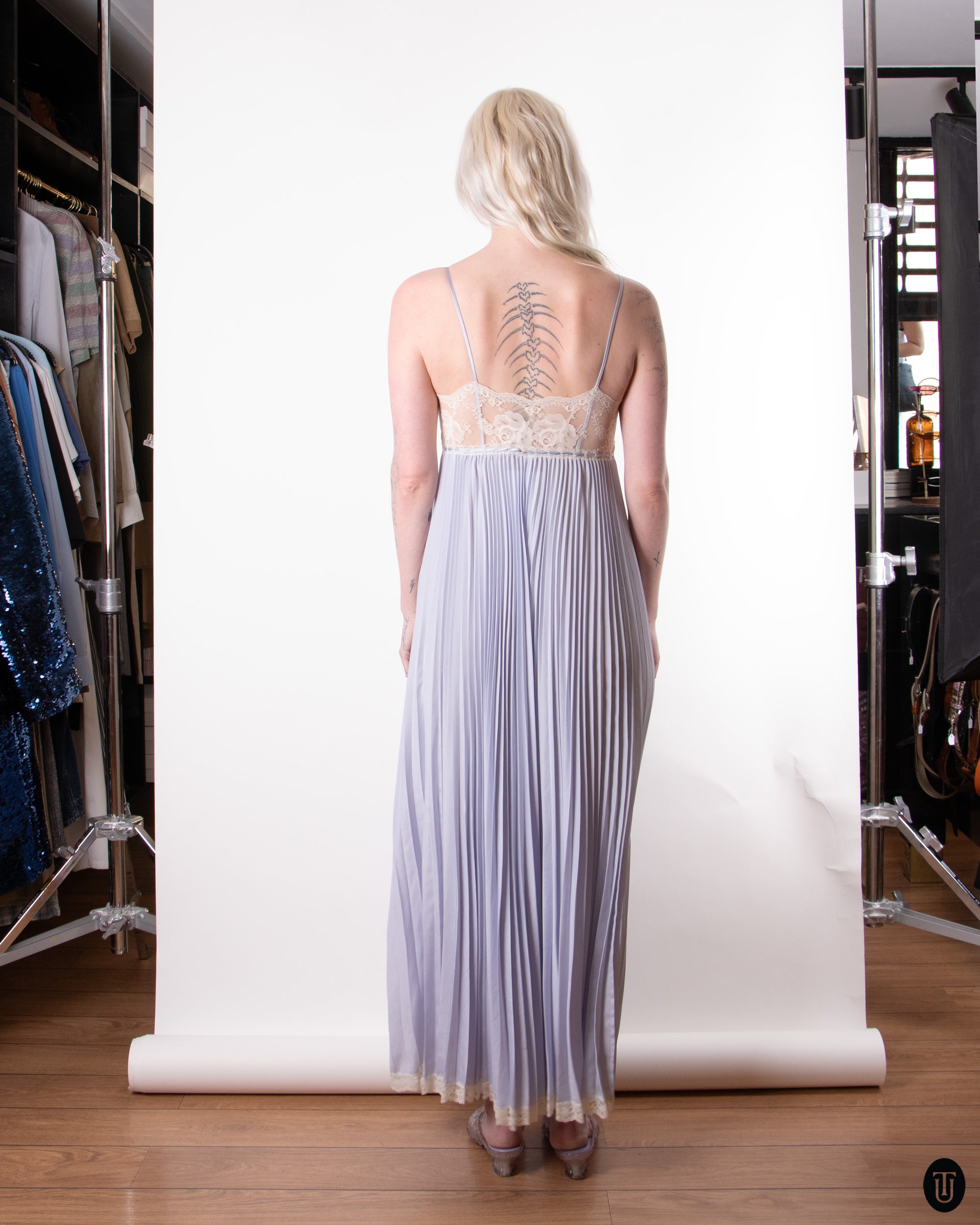 70's Lavender Lace Gown S