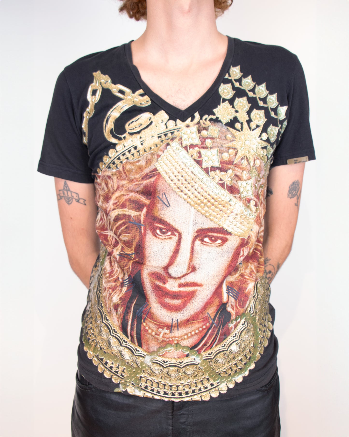 00's Galliano T-shirt with Gold Glitter Print L