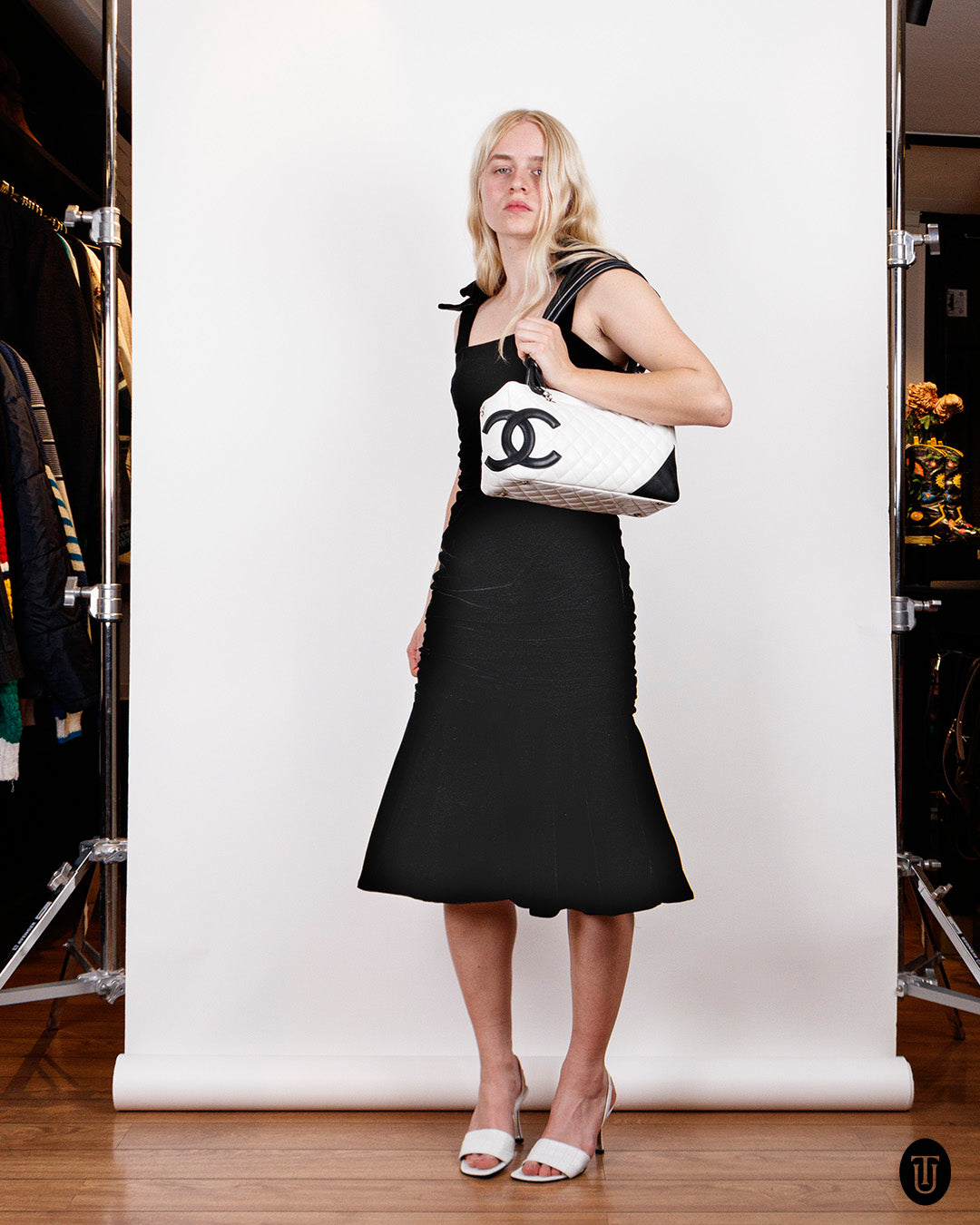 1980s Oscar de la Renta Black Velvet Cocktail Dress S
