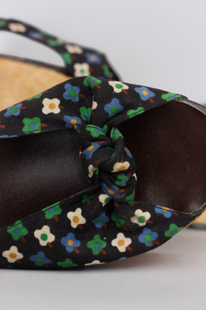 70s Floral Clogs Sz 9